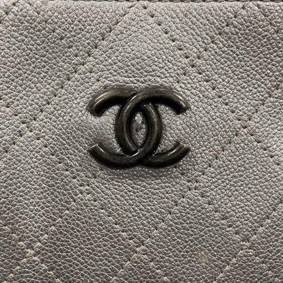 Chanel So Light Shopping Tote Stitched Bullskin Medium (JB1106) - Picture 3 of 11